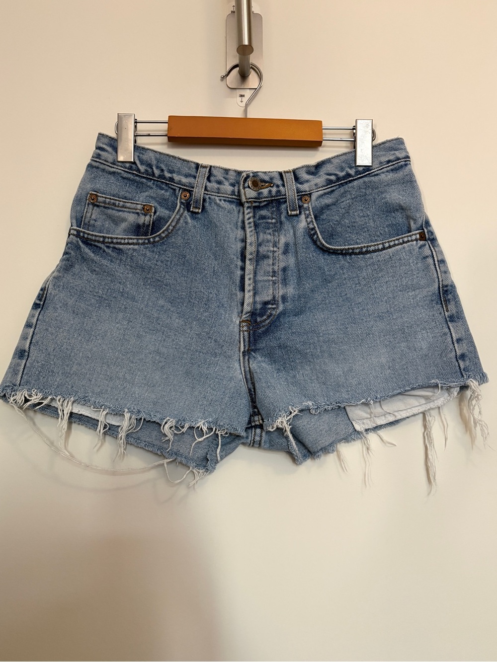 Vintage Guess Jeans American Tradition Distressed Cut-Off Shorts